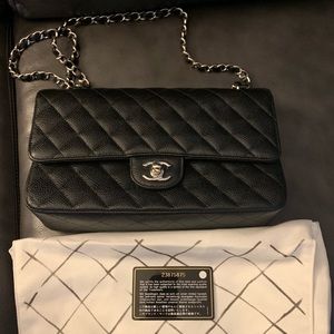 Chanel Classic Caviar Medium